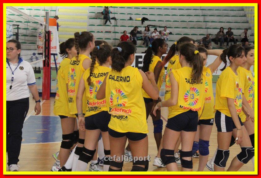 140430 volley 269_tn.jpg